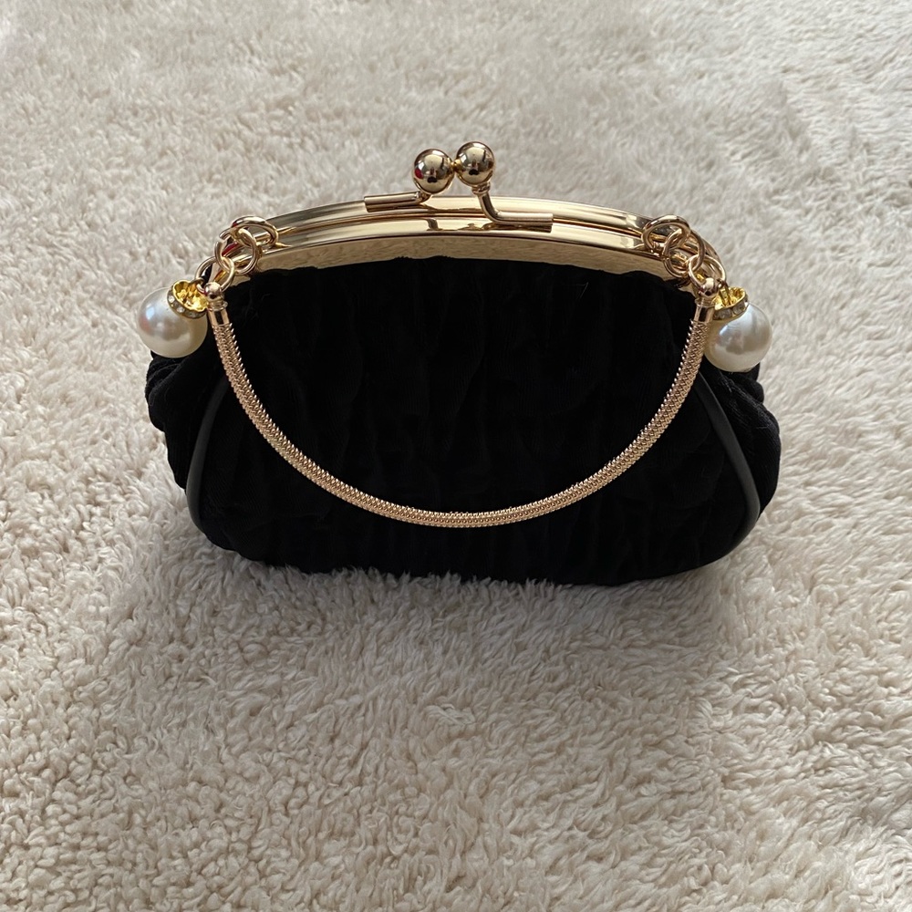 Unique vintage velvet evening bag  *NEVER USED*